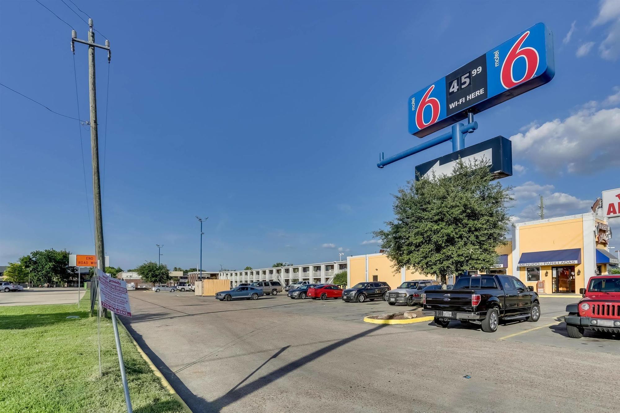 Days By Wyndham East Hotel Houston